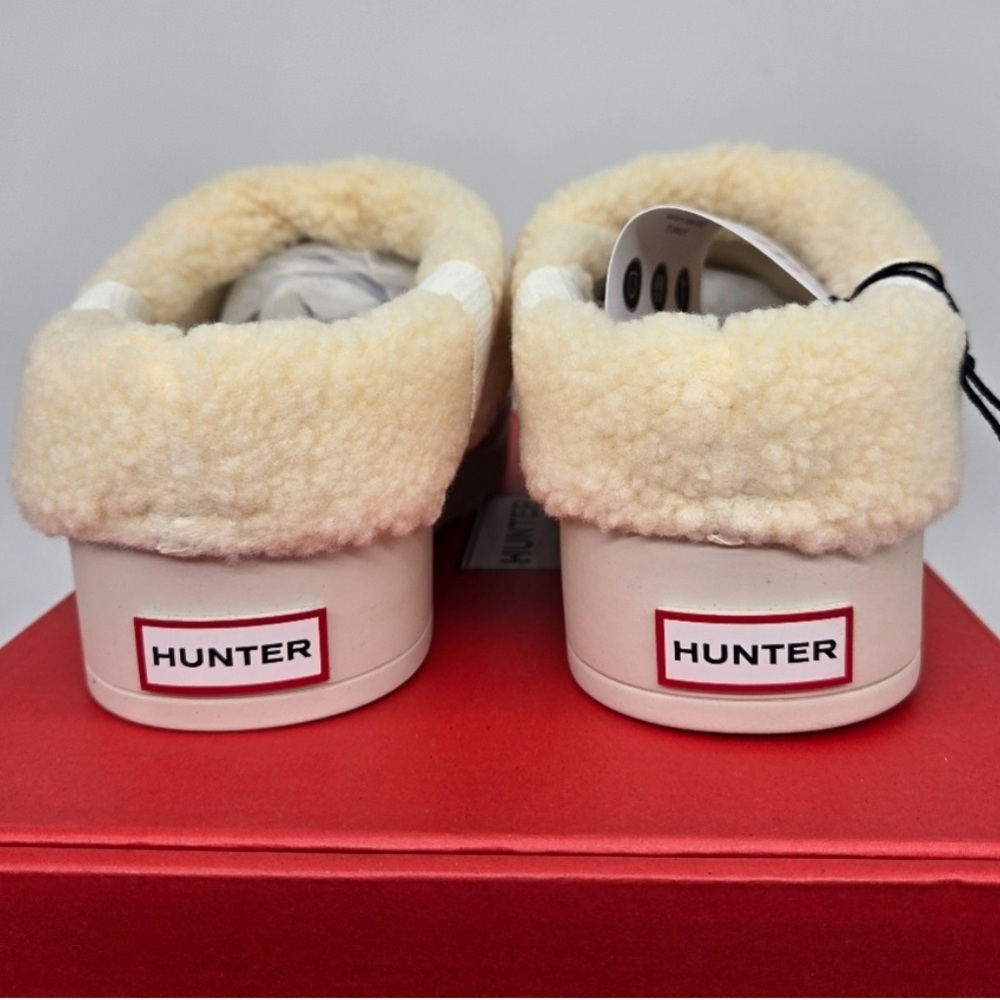 New Hunter Ladies' Play Insulated Clog
Women's Shoes Size 7 - Picture 2 of 14
